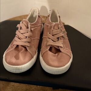 Blowfish women Sneakers in Pink size 10